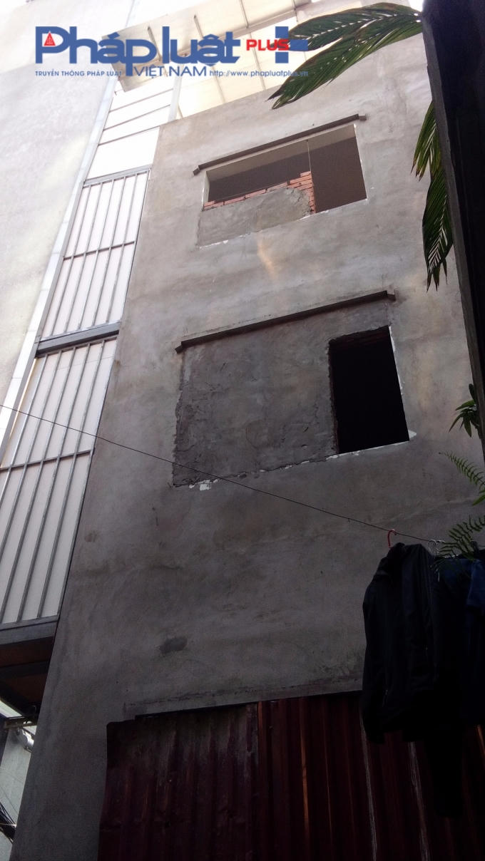 UBND phường Cửa Nam ra quyết định cưỡng chế nhưng để công trình vi phạm tồn tại 7 tháng chưa xử lý.