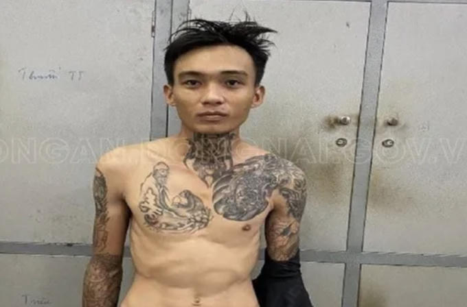 7CF9AEAE-2E88-4F9B-8846-2F9E7B270CCD.