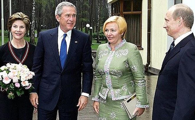 Cựu Tổng thống G.Bush thăm nước Nga