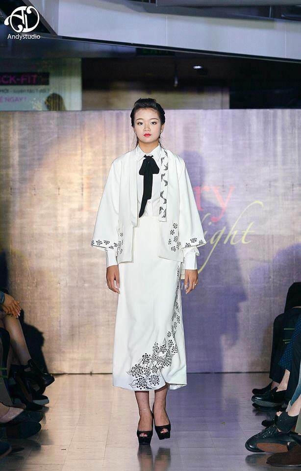 Đọ nhan sắc 2 thí sinh Người đẹp Ảnh Việt Nam thế hệ 10x