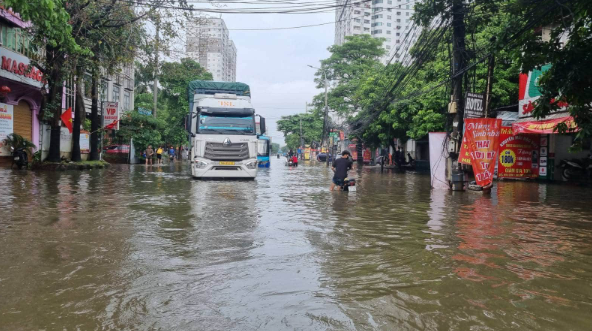 Khu vực Tân Triều, Thanh Trì, Hà Nội ngập nặng. Bạn đang sao chép nội dung của Trí Thức VN. Nếu là cá nhân sử dụng, vui lòng ghi rõ nguồn trithucvn2.net. Nếu là website, kênh truyền thông, vui lòng chỉ sử dụng nội dung khi có sự cho phép của Trí Thức VN.