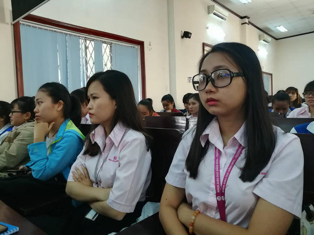 Sinh viên ngành Giáo dục mầm non, ĐH Sài Gòn tham dự tọa đàm về chống bạo hành trẻ em