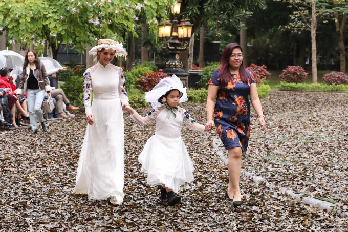 Đại diện thương hiệu Phương LLy.