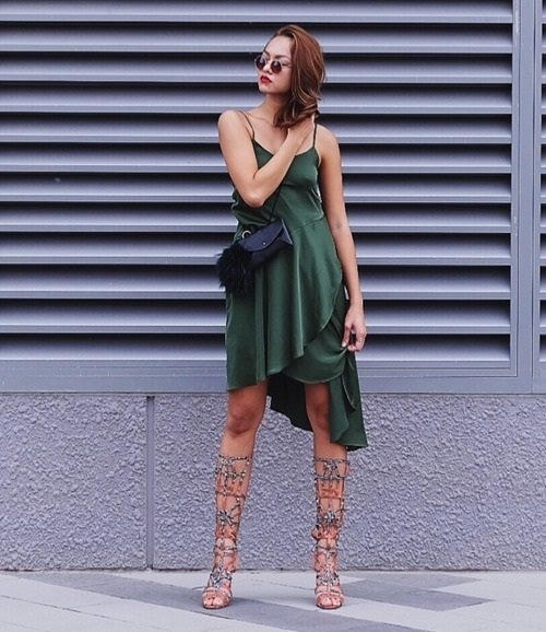 Và cô cũng thường xuyên nói không với nội y khi ra ngoài.