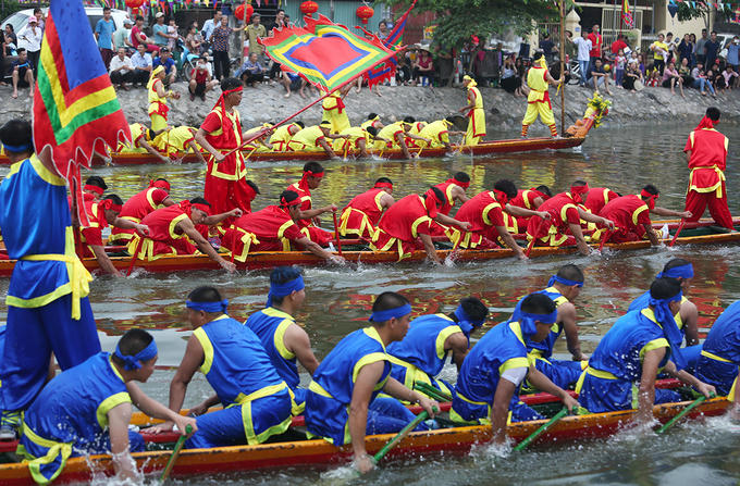 Đầu năm 2018, lễ hội bơi Đăm được Bộ Văn hóa, Thể thao và Du lịch chứng nhận là di sản văn hóa phi vật thể cấp quốc gia.  Quãng đường mà các đội thuyền đua phải thực hiện là 2.000 mét, bắt đầu từ miếu Tây Đăm vòng qua cột cờ rồi bơi ngược về nhà Thủy Tọa.