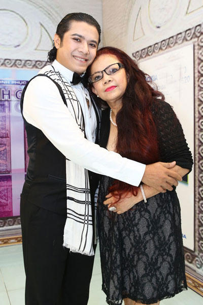 Kasim Ho&agrave;ng Vũ kể về thời kh&oacute; nhọc v&agrave; &uacute;p mở mối t&igrave;nh 10 năm c&ugrave;ng bạn g&aacute;i Việt Kiều