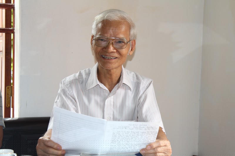 Ông Đào Mạnh Quyết tự hào kể về truyền thống hiếu học dòng họ của mình. 