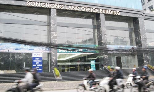 Nợ thuế ph&iacute; vẫn đeo đẳng DN tới hết năm nay?