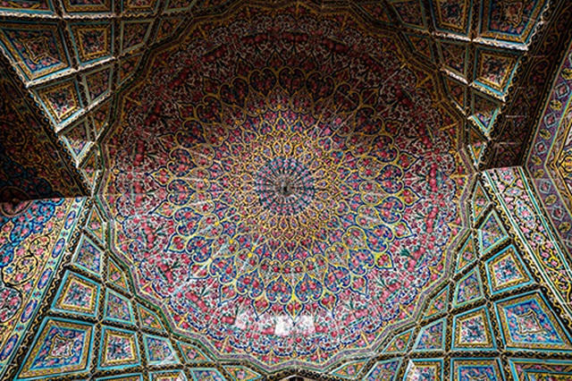 Theo dấu cổ tích “1.001 đêm” qua những kiến trúc linh thiêng Iran