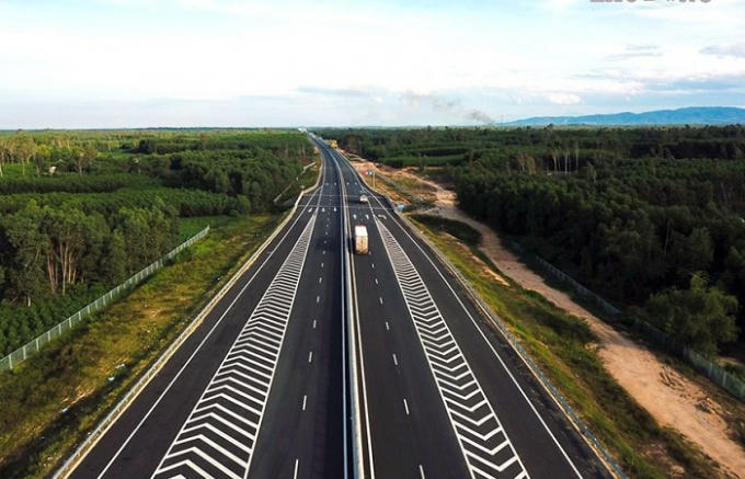 Cao tốc Đà Nẵng - Quảng Ngãi nhìn từ trên cao. (Ảnh: báo Lao động)