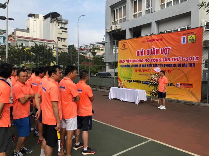 Ông Lê Khắc Hiệp, Phó Chủ tịch HĐQT Tập đoàn Vingroup- đại diện nhà tài trợ, phát biểu tại Lễ khai mạc.