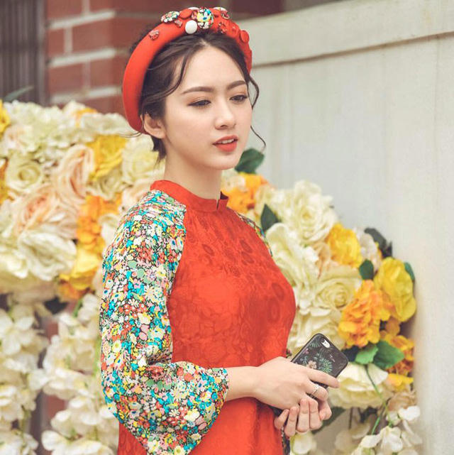 Cô nàng trẻ trung hơn nhiều so với tuổi 26.