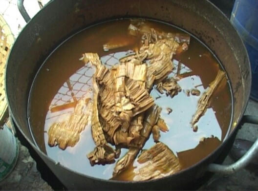 Măng bốc mùi nồng nặc