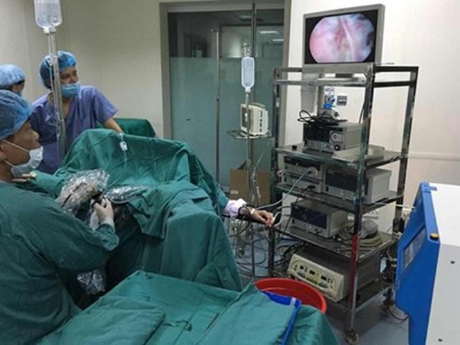 Với kỹ thuật hiện đại nội soi bóc bướu phì tiền liệt tuyến bằng Laser, bệnh viện Đa khoa Hợp Lực đã trở thành bệnh viện thứ 2 trên toàn quốc áp dụng công nghệ này. (Ảnh: do bệnh viện cung cấp)