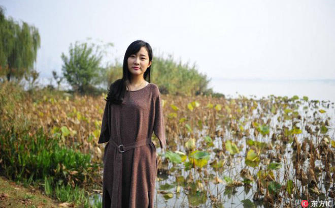 Mất đi hai tay nhưng nghị lực của Hoa thực khiến nhiều người khâm phục. (Hình minh họa)
