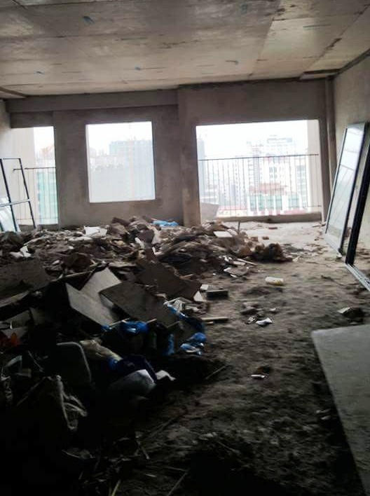 Theo quyết định xử phạt của Sở Xây dựng, thì chủ đầu tư dự án Golden West đã có hành vi vi phạm hành chính, xây dựng công trình sai thiết kế được phê duyệt, vi phạm quy định về tổ chức thi công xây dựng theo quy định tại điểm b, khoản 7, điều 13, Nghị định số 121/2013/NĐ-CP ngày 10/10/2013 của Chính phủ.