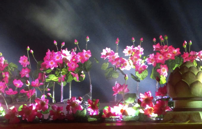 Chùm ảnh ấn tượng đêm khai mạc Festival nghề truyền thống Huế 2017