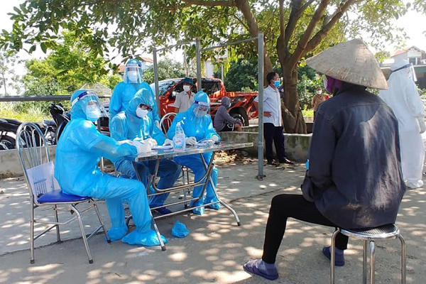 ha-noi-bac-giang-than-toc-lay-mau-xet-nghiem-truy-covid-19