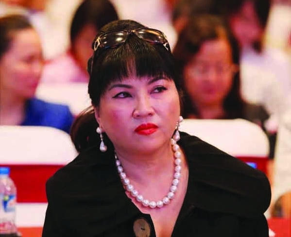 B&agrave; Ng&ocirc; Thu Th&uacute;y, Chủ tịch HĐQT CTCP &Acirc;u Lạc đang giữ chức cố vấn cao cấp tại Eximbank.