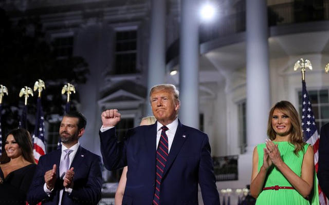 Tổng thống Mỹ Donald Trump và các thành viên trong gia đình (Ảnh: Reuters)
