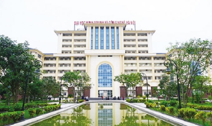 Trường ĐH Kinh doanh và Công nghệ Hà Nội, nơi nhiều sinh viên sau hơn 2 năm tốt nghiệp vẫn chưa lấy được bằng. Ảnh: X.ThắngVác bụng bầu đi đòi bằng tốt nghiệp đại học