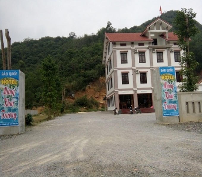 Nhà hàng Bảo Quốc nơi diễn ra bữa tiệc khai trương nghi khiến nhiều người bị ngộ độc sau khi ăn tiệc.