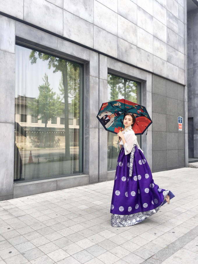 Kiều Ng&acirc;n h&oacute;a n&agrave;ng Dae Jang Geum khi diện Hanbok H&agrave;n Quốc