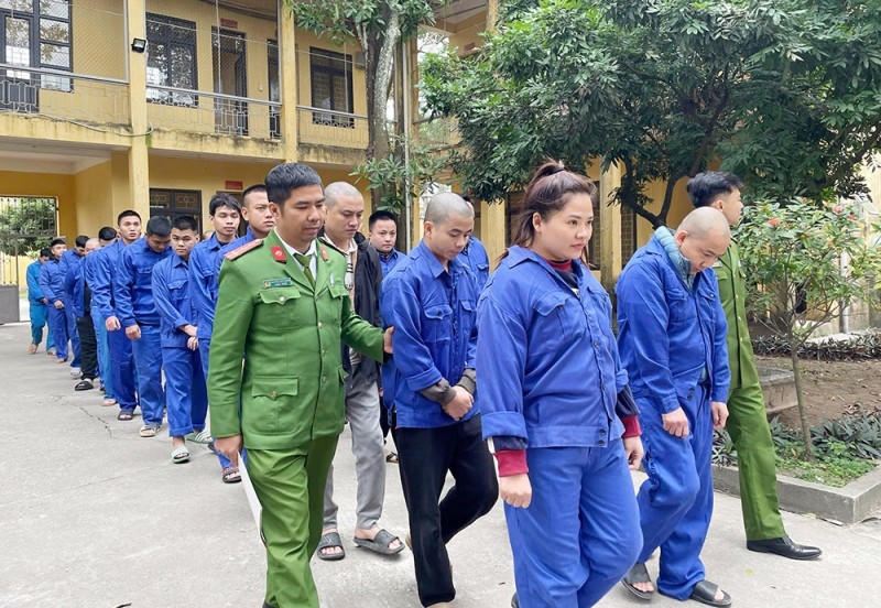 Các đối tượng bị bắt giữ.