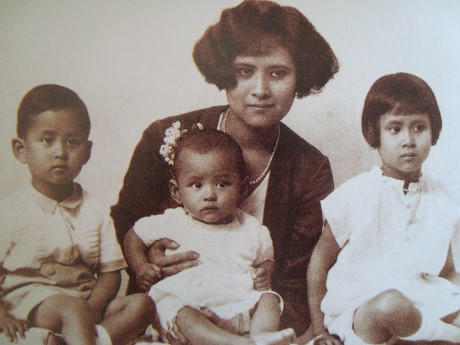 Nh&agrave; vua Bhumibol Adulyadej - tr&aacute;i tim, linh hồn của người d&acirc;n Th&aacute;i