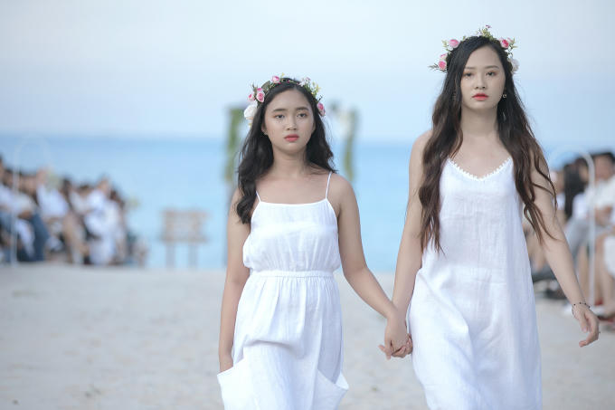 Bị chuẩn đoán cong cột sống, Xuân Lan vẫn dốc hết tâm huyết cho show thời trang nhí