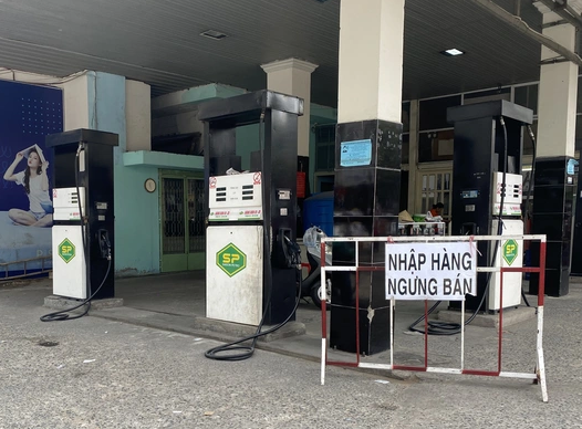 UBND thành phố yêu cầu Sở Công Thương kiên quyết xử lý các trường hợp găm hàng, giảm chiết khấu bất hợp lý. Hình ảnh minh họa.