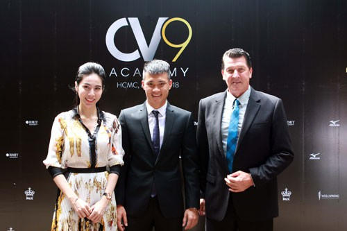 Công Vinh có sự nghiệp đẹp và gia đình hạnh phúc nhưng quyết định công bố nhiều sự thật khiến CÐV bất ngờ và người trong cuộc giận dữ. Ảnh: QUANG LIÊM