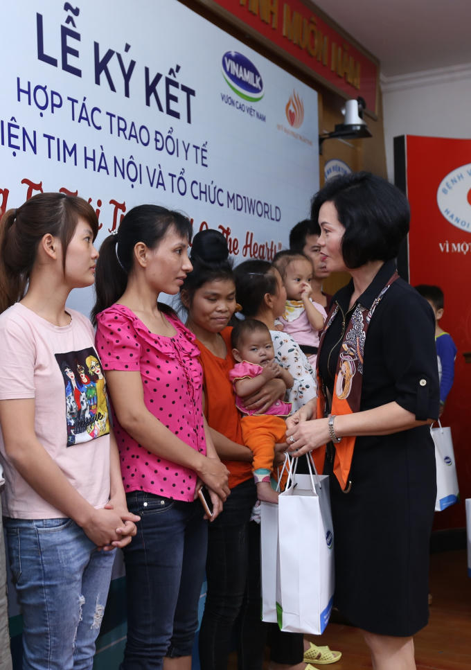 Bệnh viện Tim Hà Nội hợp tác trao đổi y tế với MD1World