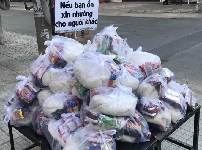 Chia se voi nguoi kho khan 2.