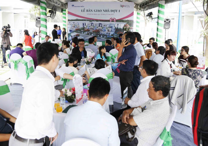 Đông đảo khách hàng tham dự sự kiện