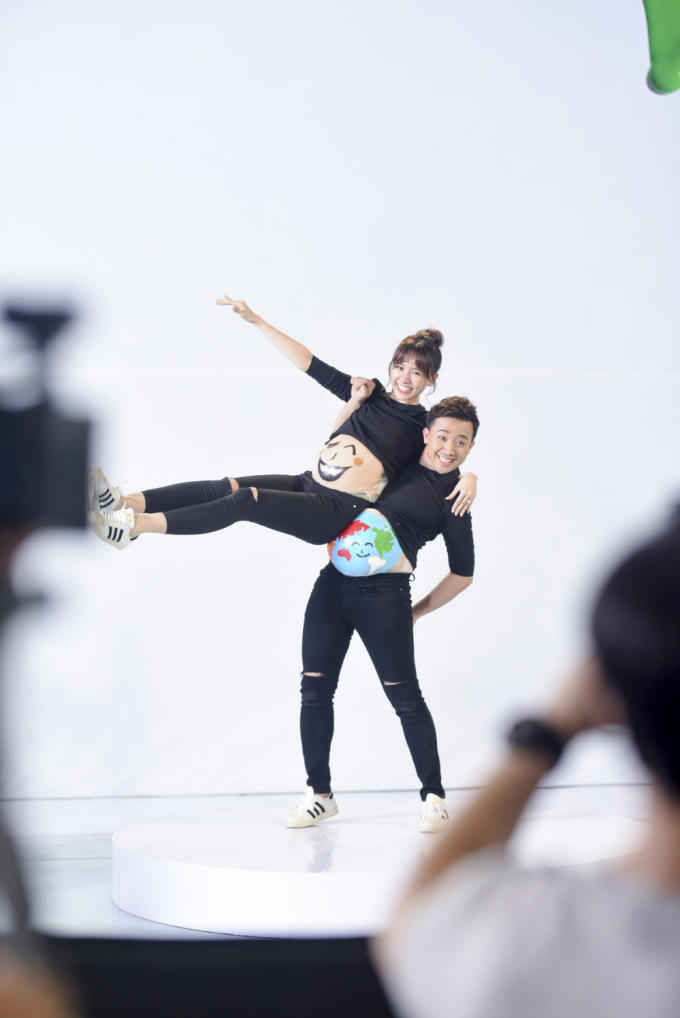 Cuối cùng thì sau bao thất bại, Trấn Thành - Hari Won đã giành chiến thắng đầu tiên