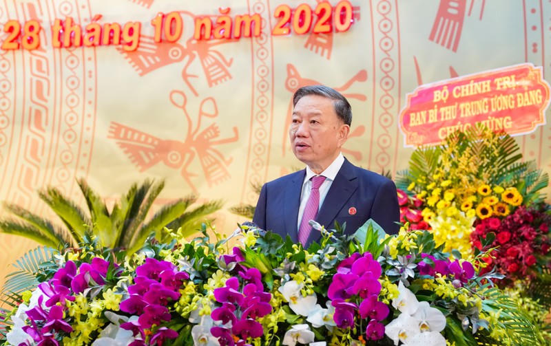 Đại tướng Tô Lâm - Ủy viên Bộ Chính trị, Bí thư Trung ương Đảng, Bộ trưởng Bộ Công an phát biểu và chỉ đạo Đại hội. (Nguồn: Ảnh do Đại hội cung cấp)
