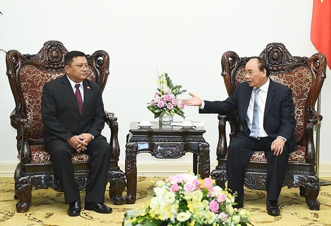 Thủ tướng đánh giá cao những đóng góp tích cực của Đại sứ trong việc thúc đẩy quan hệ hữu nghị truyền thống và hợp tác nhiều mặt giữa hai nước trong thời gian qua.