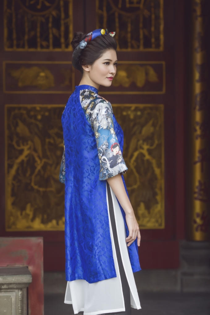 Thuỳ Dung khoe nét đẹp giản dị với áo dài truyền thống