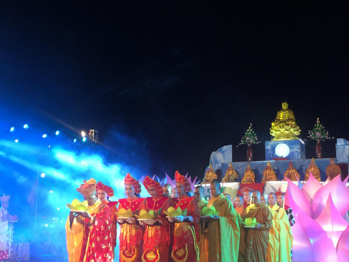Nhiều hoạt động văn hóa Phật giáo đã tham gia vào nhiều kỳ Festival Huế và được xem là một điểm nhấn đặc biệt tại mỗi kỳ Festival.