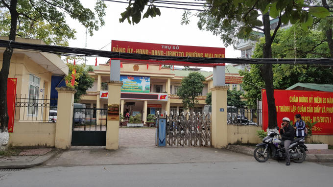 Trụ sở UBND phường Mai Dịch, quận Cầu Giấy, Hà Nội.