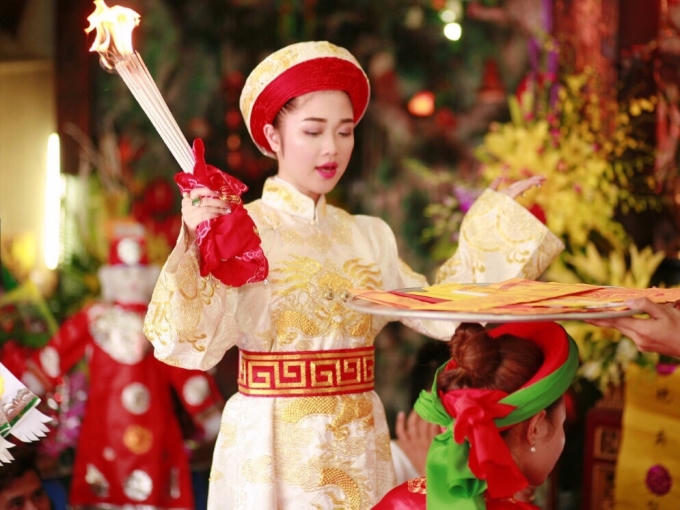 Nhắc tới cái tên "thanh đồng Ngô Mỹ Hoa", có lẽ ít ai lại không biết tới cô gái xinh đẹp này.