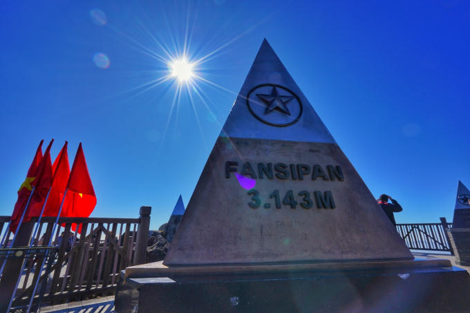 Chóp tháp trên đỉnh Fansipan