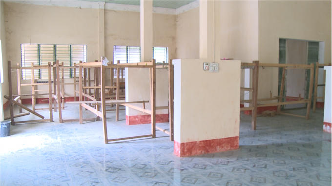 Dự án nhà dệt may thổ cẩm cho chị em phụ nữ bị bỏ hoang 3 năm qua do hoạt động không hiệu quả. Ảnh: Nguyệt Chi