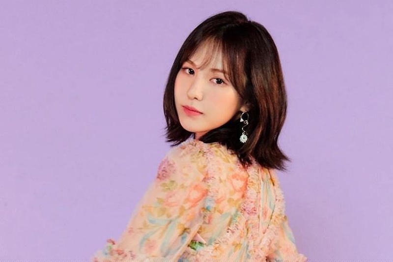 Một cái tên khác mà nhiều netizen có thể đã biết tới là Wendy của nhóm nhạc Red Velvet. Trước khi debut, Wendy từng có một kênh YouTube riêng để tải lên các bản cover của mình nhưng hiện tại kênh này đã bị xóa sau khi gia nhập SM Town.Hiện nay nhiều fan hâm mộ muốn ”đào lại” những bản cover từ xưa của Wendy, nhưng điều này như ”mò kim đáy bể” vậy.