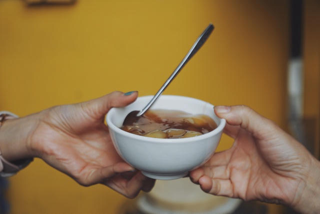 Chút hơi ấm ngọt ngào từ món ăn bình dị làm xua tan giá lạnh mùa đông.