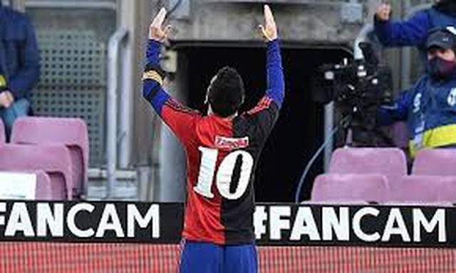 Chính vì vậy mà tiền đạo Barcelona mới đây đã có hành động tưởng nhớ Maradona bằng cách cởi áo đấu Barca, để lộ áo số 10 của CLB Newell's Old Boys. Đây là kiểu áo mà Maradona từng mặc khi chơi cho Newell's Old Boys mùa 1993-1994.