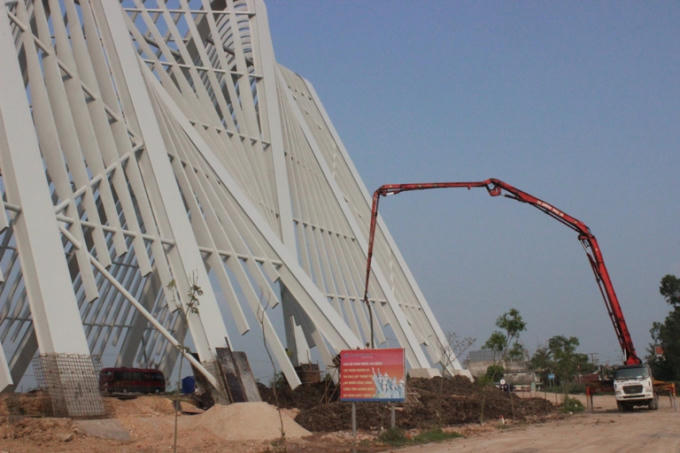 Cận cảnh cổng chào hoành tráng gần 200 tỷ đồng tại Quảng Ninh
