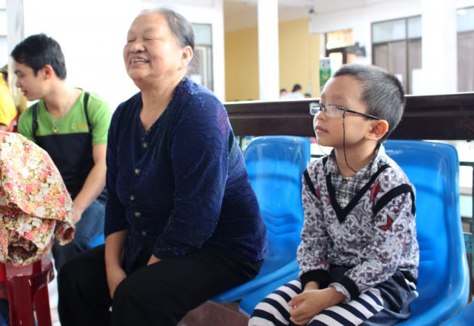 Chờ đợi... (Ảnh: Đức Biên).