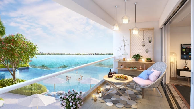 Các căn hộ hướng hồ tại Vinhomes Skylake sở hữu ban công kính đặc biệt rộng rãi với diện tích lên tới 7m2.